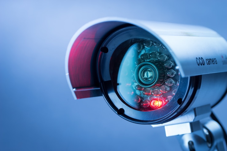 Câmera de segurança CCTV no prédio de escritórios