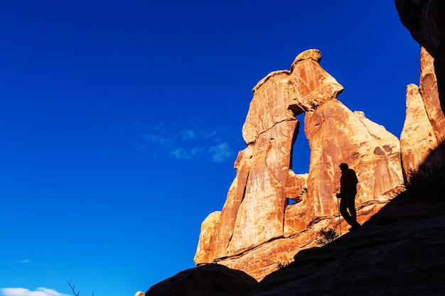 Caminata en el Parque Nacional Canyonlands, Utah, EE. UU.