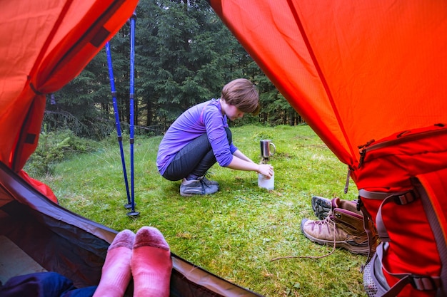 Foto caminata y vida de campamento.