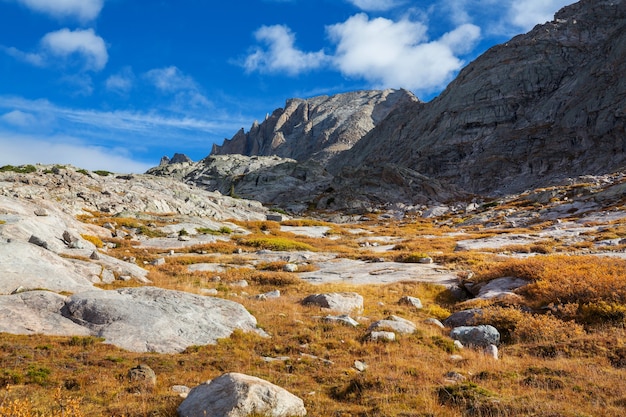 Caminata en Wind River Range en Wyoming, Estados Unidos.