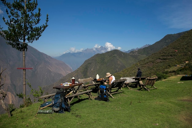 Camine por el cañón Apurímac hasta las ruinas de Choquequirao, un sitio arqueológico inca en Perú.