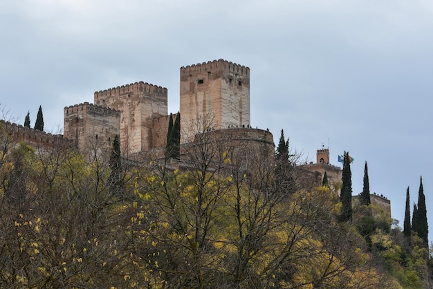 Caminhando no outono de Granada