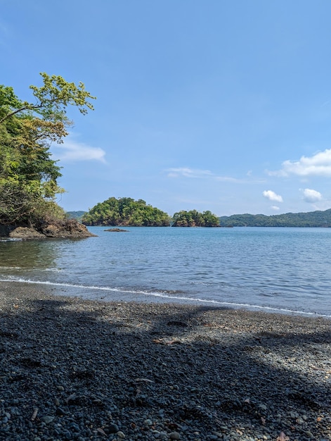 Caminhe pelas praias de Pixvae no Panamá