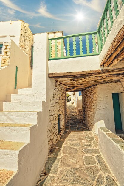 Camino estrecho de Kastro en Chora Folegandros