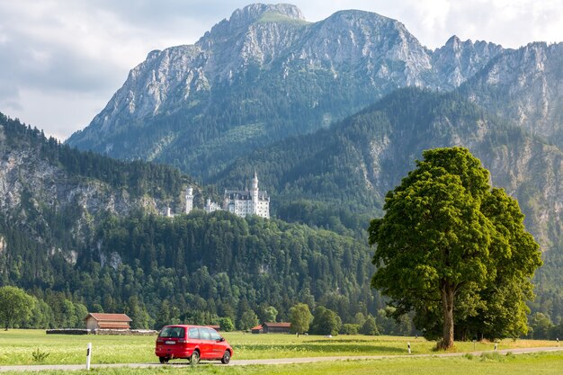 Foto camino romántico castillo de neuschwanstein