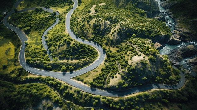 Un camino sinuoso en las montañas