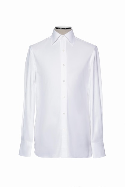 Una camisa blanca de la colección de la marca.