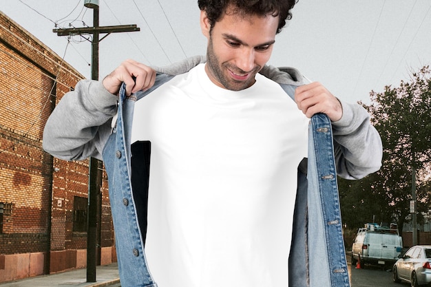 Camiseta para hombres con diseño transparente.