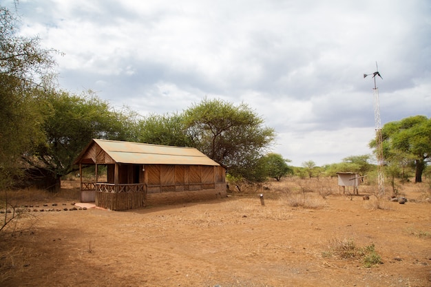 Camp in der Savanne von Kenia, auf Safari in der Wildnis