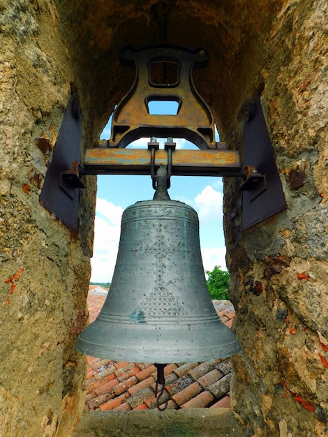 campana en la iglesia de Pumarejo