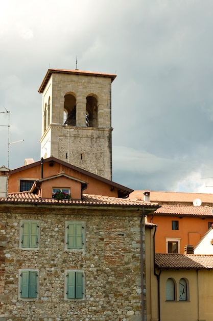 Campanario de la catedral de Santa Maria Assunta, Cividale del Friuli - Italia