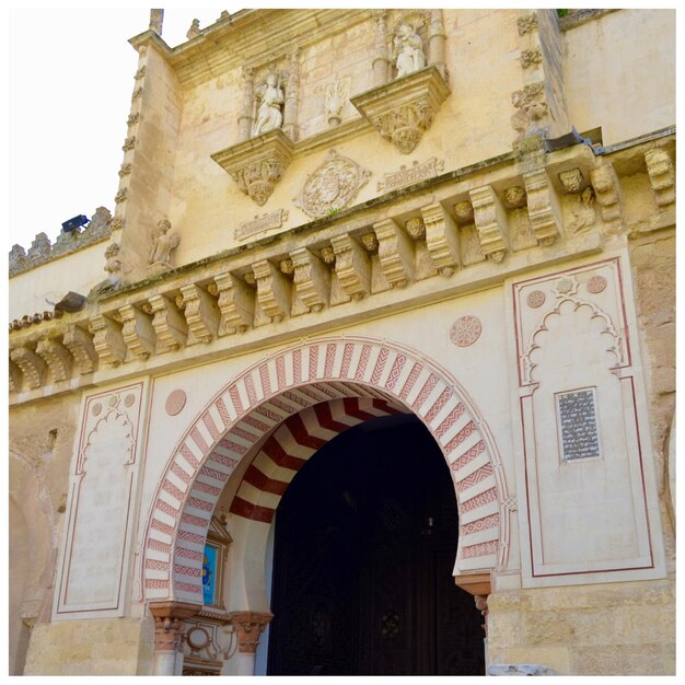 Foto el campanario de la mezquita