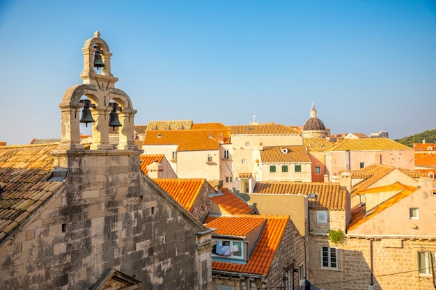 Campanario de la pequeña capilla en Dubrovnik, Croacia