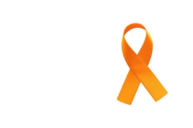 Foto campanha de conscientização da esclerose múltipla de agosto laranja fita laranja no fundo branco