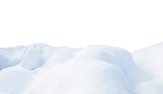 Campo branco nevado com colinas e superfície lisa de neve isolada no fundo branco