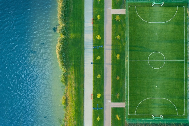 Campo de futebol no parque