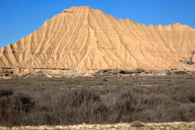 Campo en el Parque de las Bardenas Reales en Navarra, España