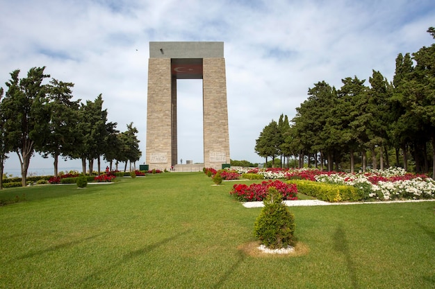 Canakkale / Türkei, 26. Mai 2019 / Canakkale Martyrs' Memorial gegen die Dardanellenstraße