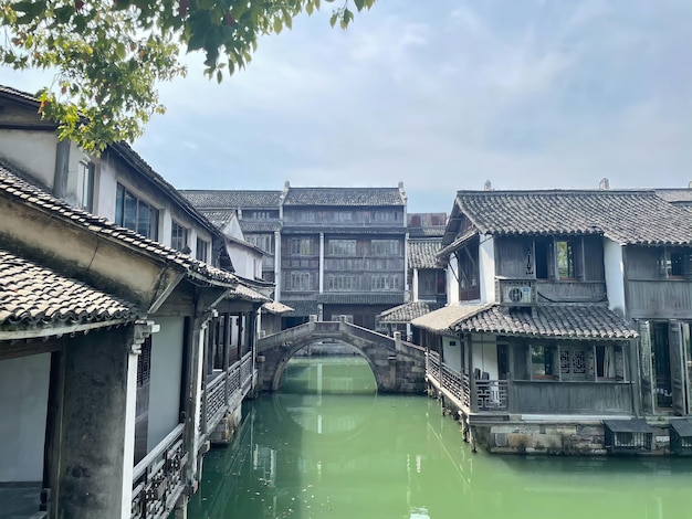 Un canal en la ciudad de lijiang