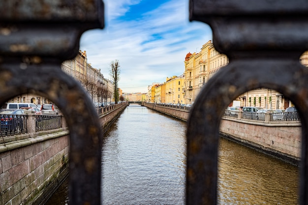 Canal Gribobedov. Vista urbana de San Petersburgo. Rusia.