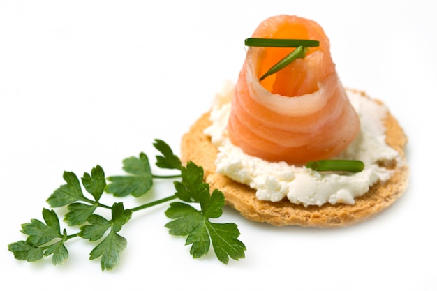 Canapé com salmão