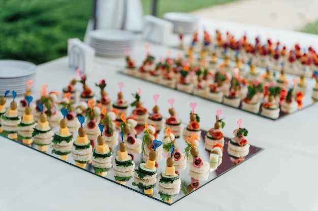 Canapés deliciosos como prato de evento