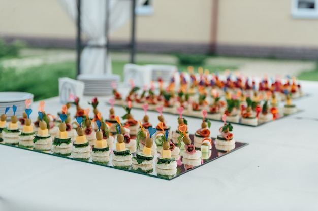 Canapés deliciosos como prato de evento