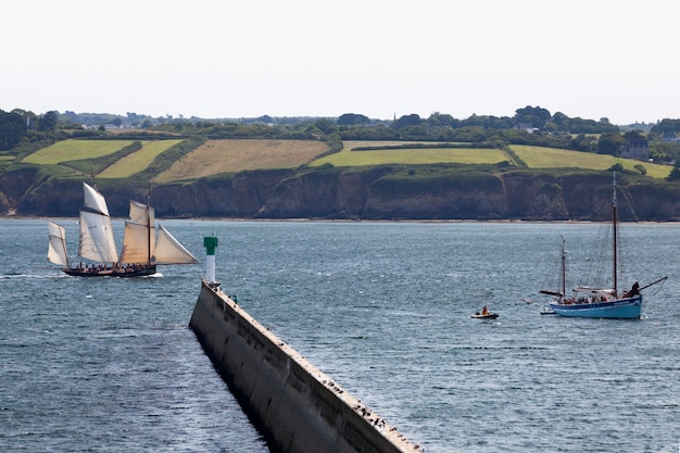 La Cancalaise y AndreYvette durante el festival marítimo de Douarnenez