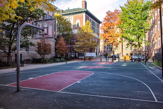 Cancha de baloncesto en North End, Boston, EE.UU.