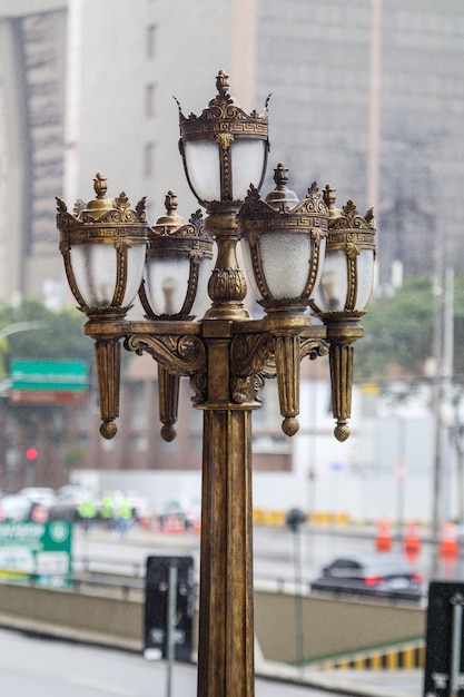 Foto candeeiro antigo no centro do rio de janeiro, brasil