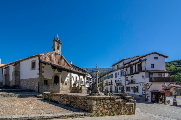 Candelario em salamanca considerada uma das mais belas aldeias medievais da espanha