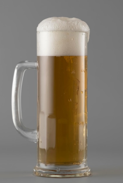 Caneca com cerveja