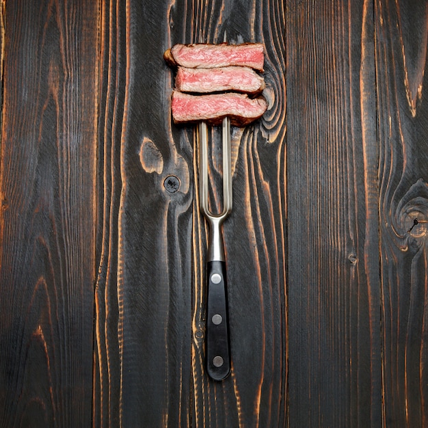 Foto canela orgânica assada de carne de bovino