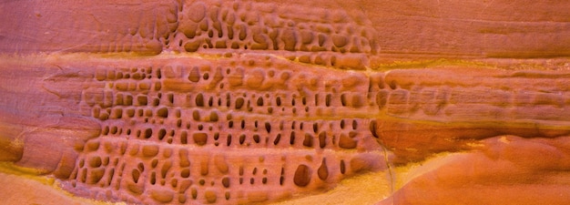 Cañón de color es una formación rocosa en la península del sur de Sinaí en Egipto