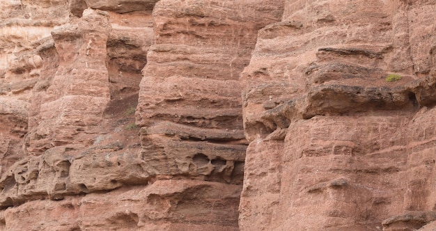canyon de pedra vermelha natural semelhante à paisagem marciana