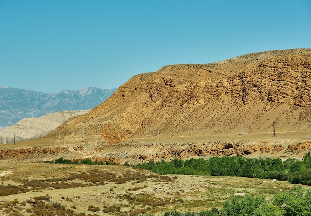 Foto canyon kekemeren, naryn region, tian shan-gebirge in kirgisistan, zentralasien,