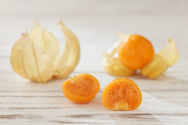 Cape gooseberry physalis fruta molida cereza alimentos orgánicos vegetabl