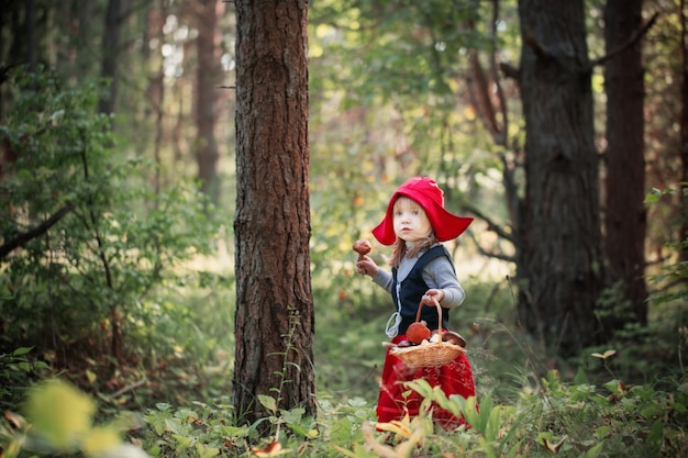 Caperucita Roja en el bosque