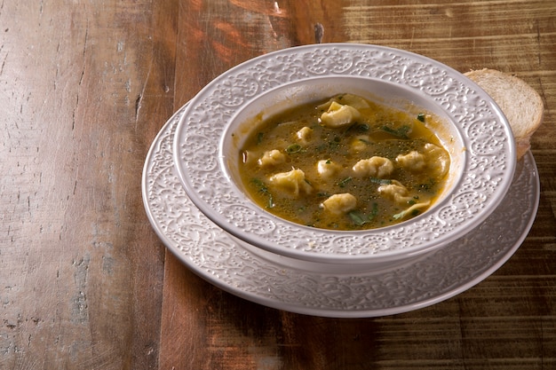 Cappelletti in Brodo - italienische Küche