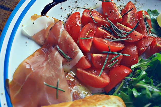 Caprese-Tomaten italienische Küche