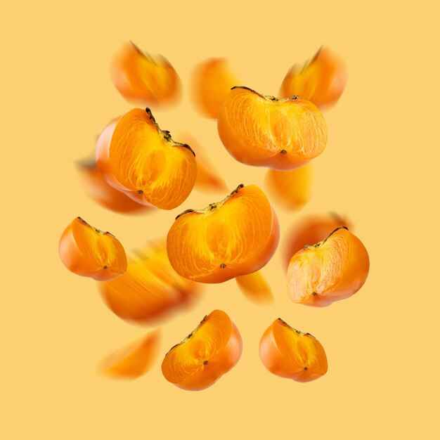 Caqui flutuante voador colorido Lindo cartão laranja de frutas caqui Tempo de colheita, outono