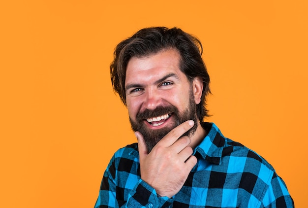 Foto cara bonito hipster com bigode e barba barba masculina