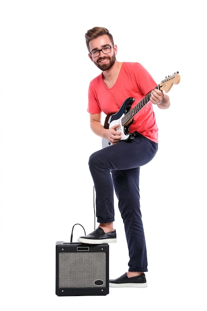 Foto cara elegante com uma guitarra