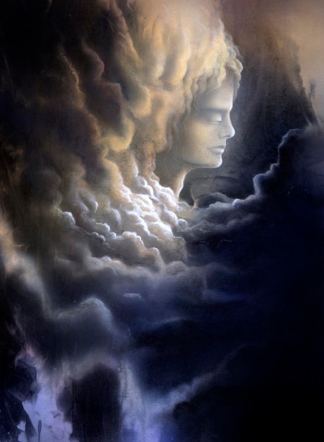 cara meditativa y nubes tormentosas