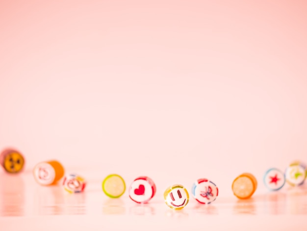 Foto caramelos coloridos. centrarse en caramelos caramelos.
