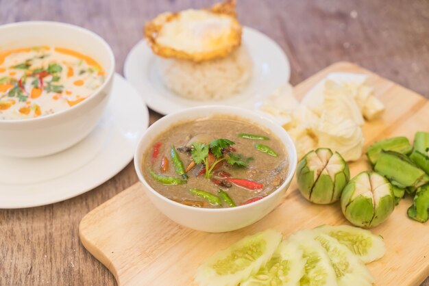 Caranguejo em sopa de coco ou guisado de caranguejo