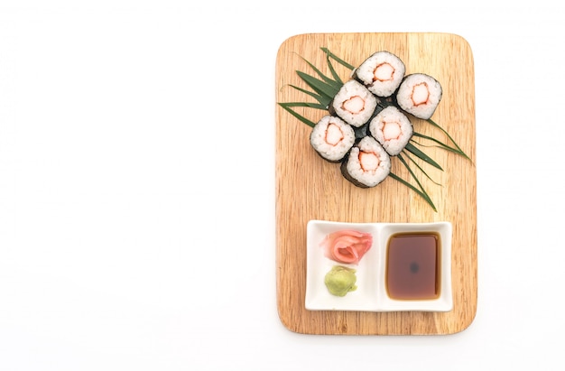 Caranguejo vara maki sushi- estilo de comida japonesa