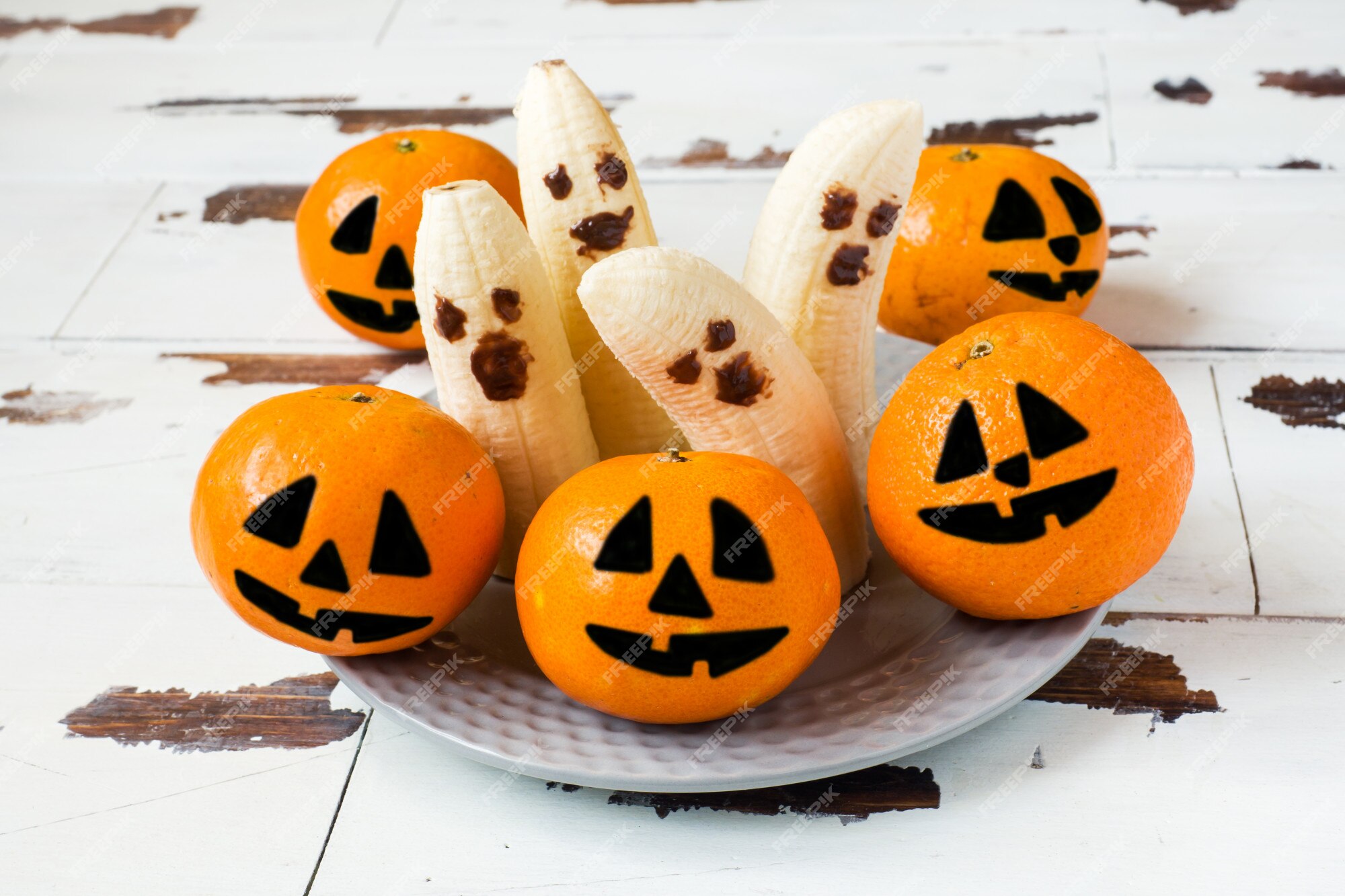 Frutas com uma cara assustadora, engraçada, Halloween, intrincada