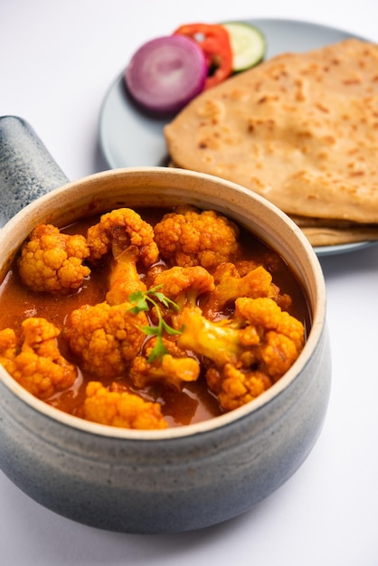 Caril Aloo Gobi Masala com Chapati ou Paratha