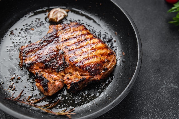 carne bife grelha carne de porco frita comida saudável refeição fresca comida lanche na mesa espaço de cópia comida